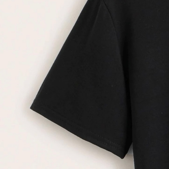 Head of David Butterflies Graphic Tee & Earrings - Picture 5 of 16